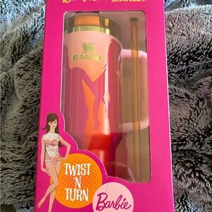 NIB Twist n Turn Stanley Barbie Pink Tumbler